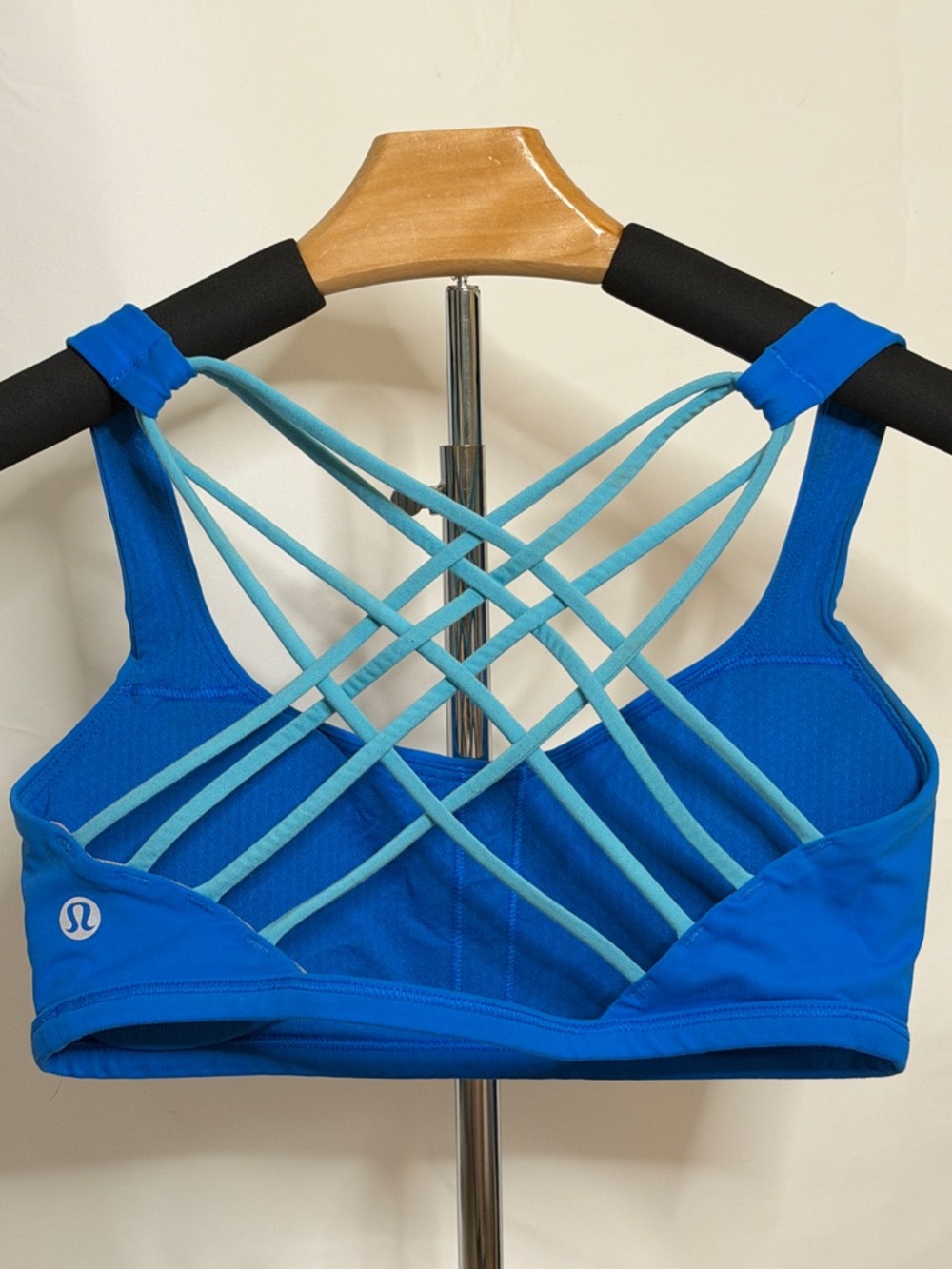 BLUE LULULEMON FREE TO BE BRA - Picture 2 of 3